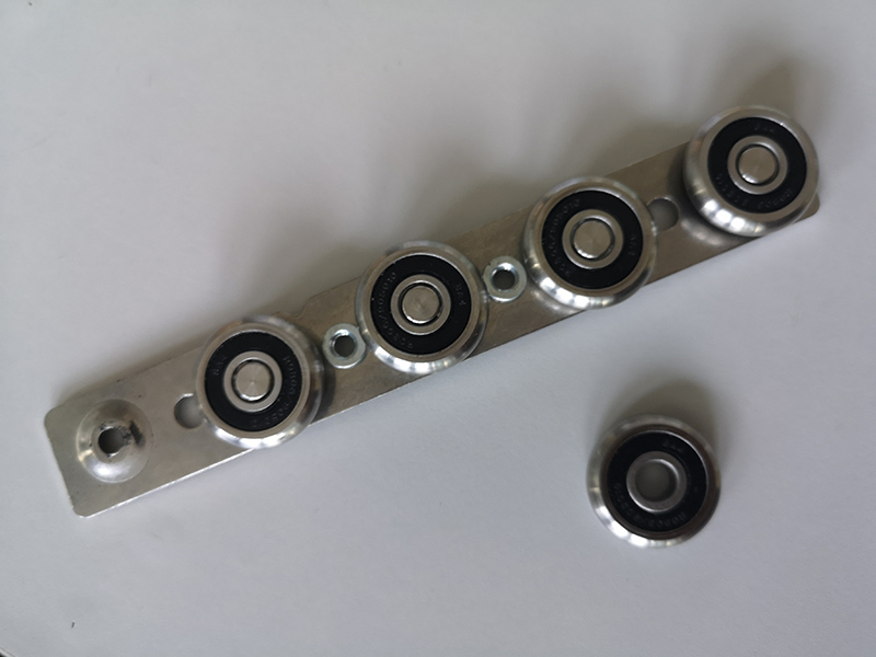 bearing for linear runners